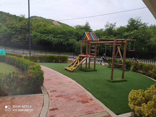 Imagen 12 de 14 de Apartamento En Venta Aqualina Green Girardot Sexto Piso
