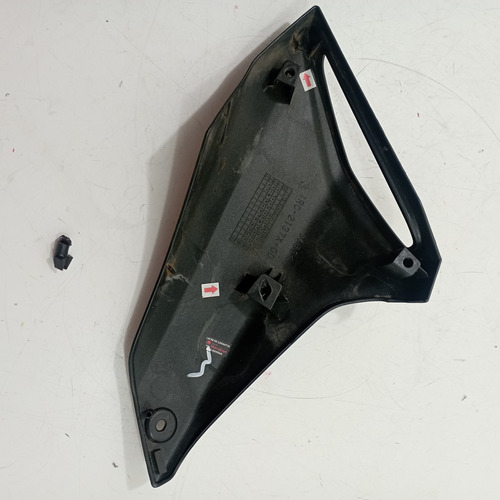 Carenagem Aba Do Tanque Direita Yamaha Mt 09 2017 C/ Detalhe (Usado)