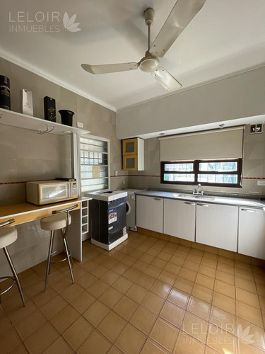 Imagen 7 de 30 de Casa En Venta 5 Amb En Parque Leloir