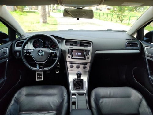Imagem 5 de 11 de Volkswagen Golf 1.4 Tsi Comfortline 16v Gasolina 4p Manual