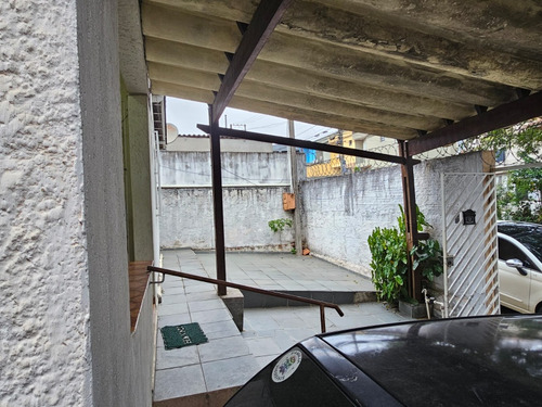 Imóvel Com Duas Casas E Quintal Grande - Documento Todo Regu