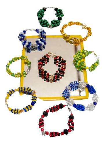 Pulsera De Santeria Artesanal. Se Tienen De Todos Los Santos