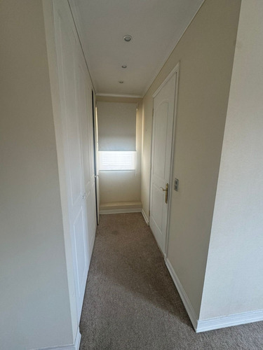 Arriendo Amplia Casa En Condominio!! 2 Estacionamientos!