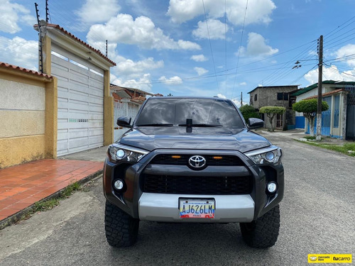 Toyota 4runner Limited 4x4