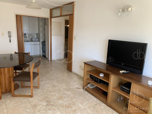 Imagen 4 de 15 de Venta De Apartamento De 1 Dormitorio En Peninsula Punta Del Este