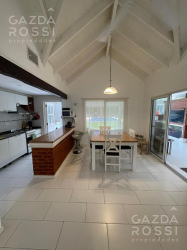 Imagen 5 de 22 de Hermosa Casa A La Venta En Campos De Echeverría , Canning!