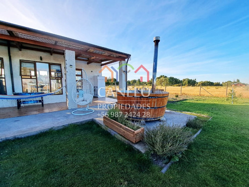 Sólida Y Soleada Casa 3d2b, En Condominio, Libuy, Ñuble.