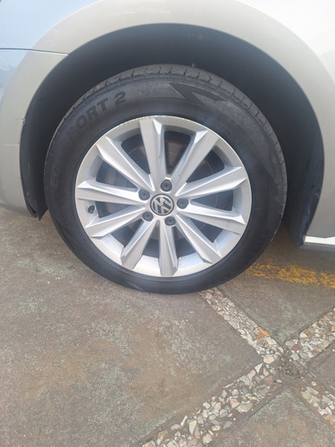 Volkswagen Passat 2.5 Confortline R 17 At