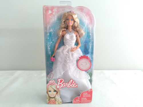 Antiga Boneca Barbie Noiva Mattel 2010 Lacrada