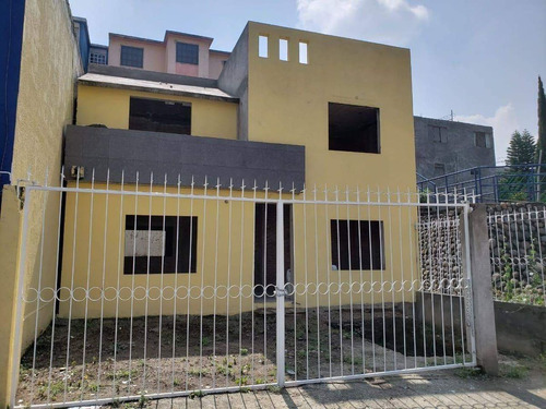 Venta Casa Duplex En Lomas Lindas Muy Bien Ubicada!!!