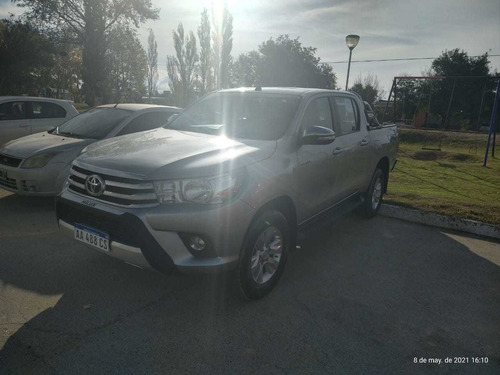 Toyota Hilux 2.8 Cd Srv Pack 177cv 4x2 2016