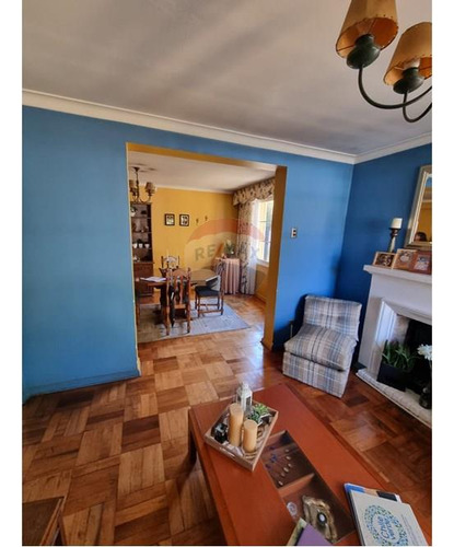 Venta De Casa Con Amplio Terreno