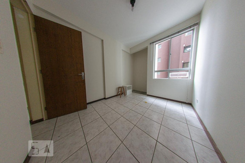 Imagem 12 de 15 de Apartamento Para Aluguel - Água Verde, 2 Quartos, 54 - 893013647
