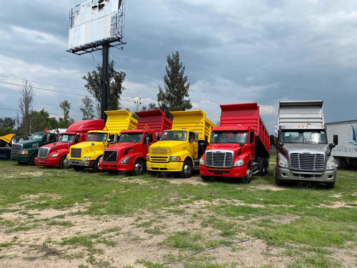 Imagen 12 de 12 de Camion De Volteo De 14 Mts Cabina Marca Sterling