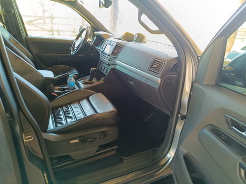 Volkswagen Amarok 3.0 Highline Extreme Cab. Dupla V6 4x4 Aut. 4p