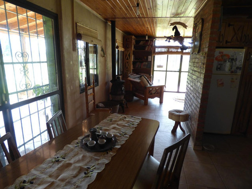 Imagen 24 de 30 de Quinta En Arturo Segui Calle 403 E/ 139 Y 141 La Catalina Dacal Bienes Raices