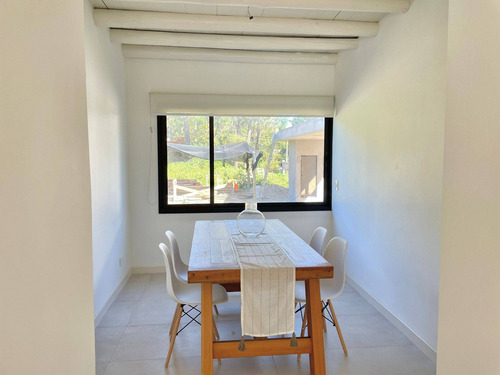 Imagen 6 de 25 de Venta Casa Con 3 Dormitorios Y Piscina En Parque Burnett Punta Del Este