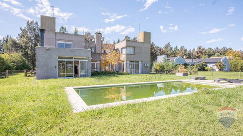 Venta Casa 7 Amb Campos De Roca, Brandsen