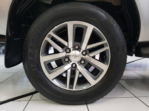 Imagem 10 de 15 de Toyota Hilux Srv 2.7 Flex 4x2 Automática 19/2019 Completa