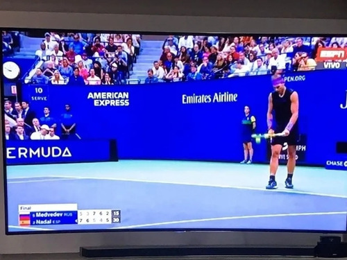 Imagen 2 de 2 de Tv Smart Curvo 4k 3d