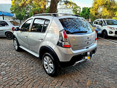 Renault Sandero Stepway Confort 1.6 2011 108.000km Fcio T/us