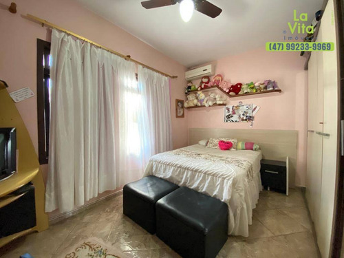 Imagem 21 de 23 de Casa À Venda Com 4 Dormitórios, Piscina, Próximo Ao Centro - Bairro Coloninha - Gaspar Sc - Ca0611