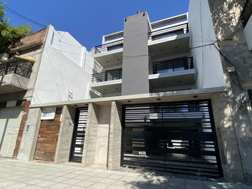 Depto. 3 Amb. C/cochera - 102,7m2 Totales