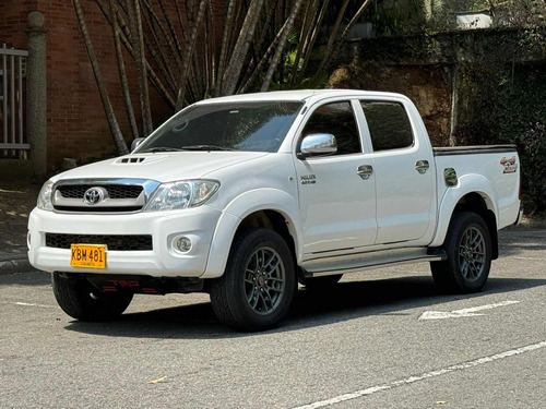 Toyota Hilux Vigo 3.0 4x4 2011 Diesel