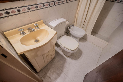 Casa En Venta De 3 Dormitorios Con Pileta En Ciudad Evita