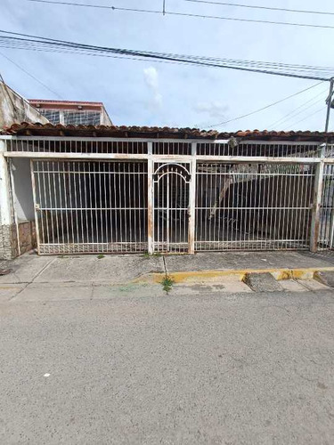 Vendo Town House En Turmero Urbanización Valle Paraíso Aragua