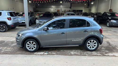 Imagem 2 de 11 de Volkswagen, Gol Track