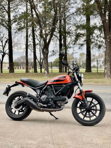 Imagen 2 de 13 de Ducati Scrambler 400 Sixty2