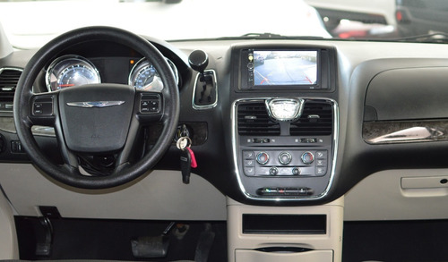 Imagen 6 de 12 de Chrysler Town & Country Li 2016
