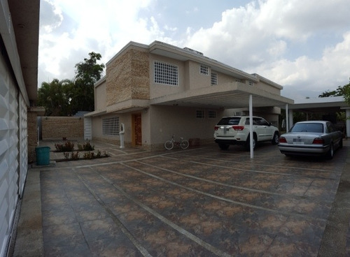 Imagen 2 de 24 de Se Vende Casa 655m2 5h+s/5.5b+s/8p Macaracuay 7039