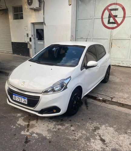 Peugeot 208 1.6 Active