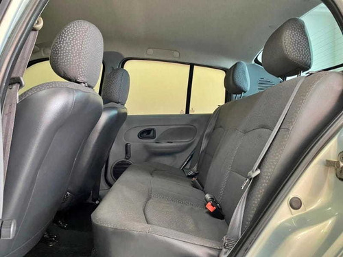 Imagem 7 de 12 de Renault Clio Sedan Authentique 1.6 16v