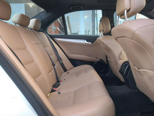 Imagen 10 de 15 de Mercedes Benz Clase C 2013 1.8 C 200 Sport At
