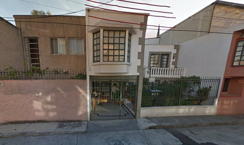 Se Vende Casa En,,periodista!!!benito Juárez....excelente Ubicación!!!!!remates Hipotecarios ......