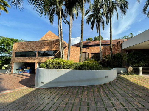 Imagen 27 de 30 de Casa En Venta En Guataparo Country Club