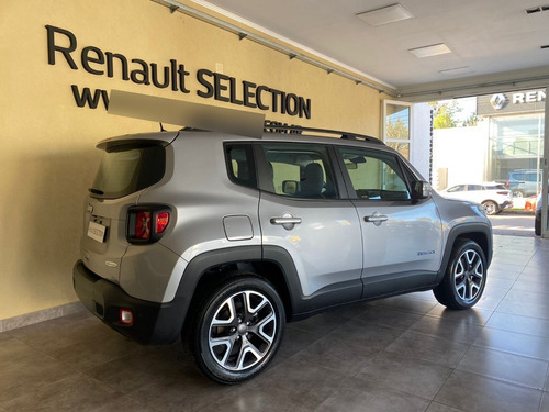 Imagen 2 de 10 de Jeep Renegade