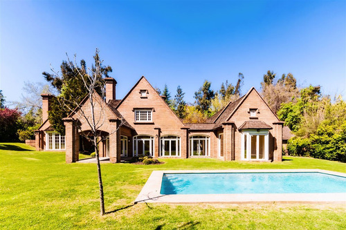 Exclusiva Casa En Lo Curro Con Precioso Jardín