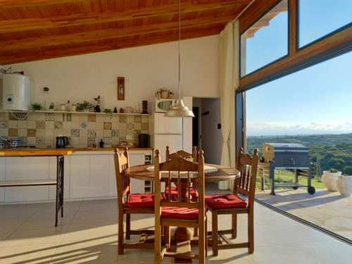 Imagen 12 de 19 de Cabaña La Joaquina, Villa Giardino, Sierras De Córdoba, Con Vista A La Reserva Natural Portecelo