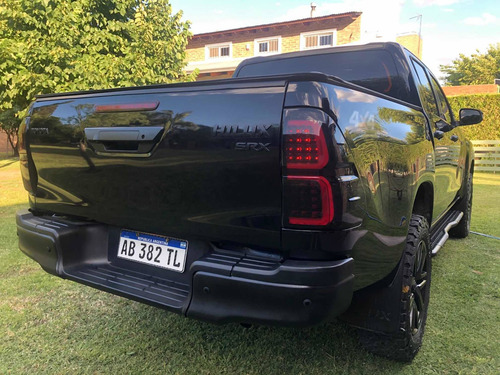 Toyota Hilux 2.8 Cd Srx 177cv 4x4 At 2017
