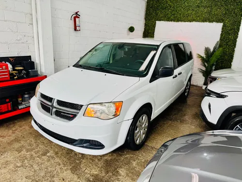 Dodge Grand Caravan 3.7 Se At
