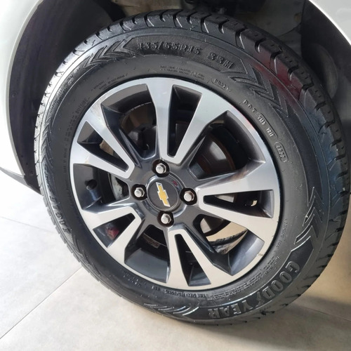 Chevrolet Onix 1.4 MPFI LTZ 8V FLEX 4P MANUAL