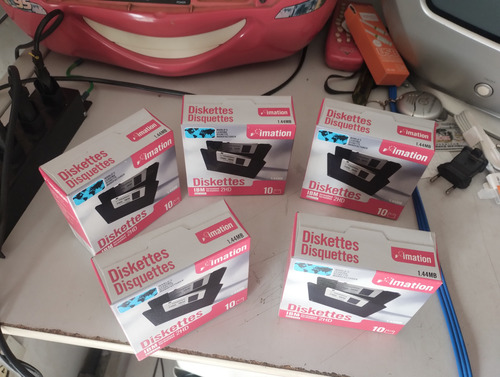 Lotinho Com 5 Caixas De Diskkets Ibm (Usado)