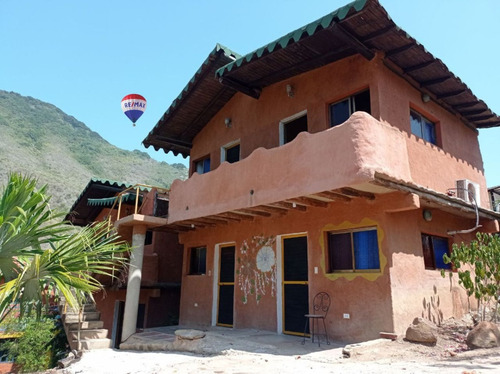 Re/max 2mil Vende Posada En Avenida Principal De Guarame, Mun. Antolín Del Campo, Isla De Margarita, Edo. Nueva Esparta