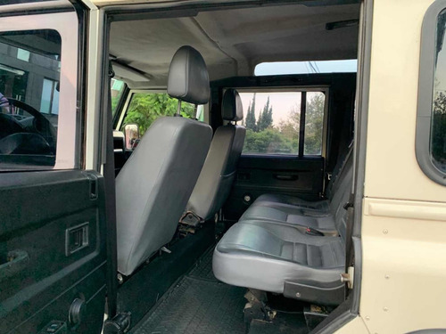Land Rover Defender 2.4 Sw 110 5 Alloy 2008