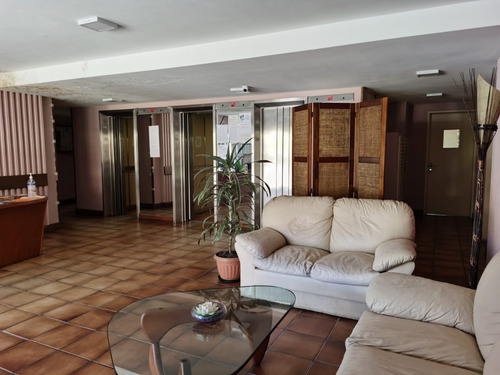 Venta Apto. 2 Dormitorio En Barrio Sur