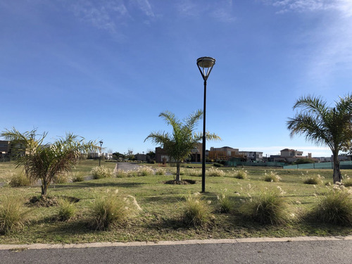 Lote A La Laguna - 831m2 - El Cantón Barrio Norte